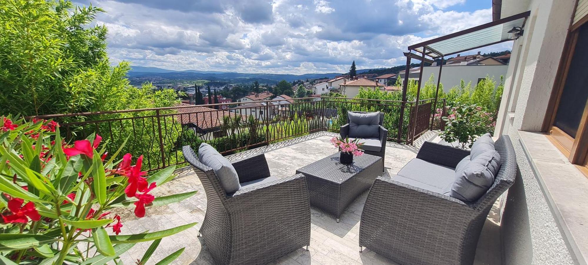 Apartment By The Castle Koper Exterior photo