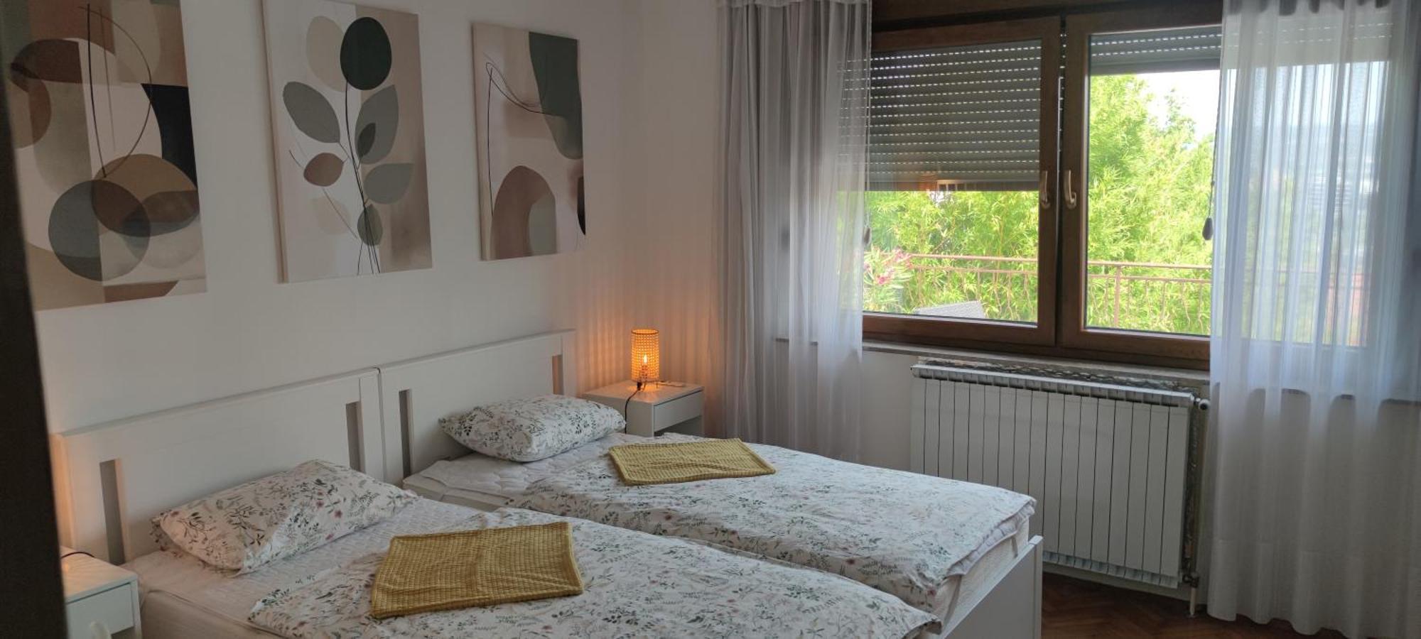 Apartment By The Castle Koper Exterior photo