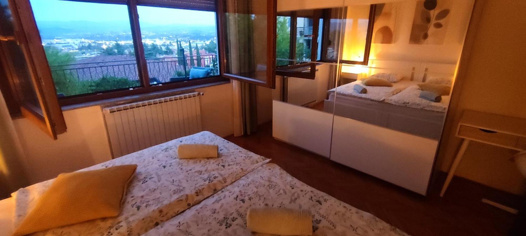 Apartment By The Castle Koper Exterior photo